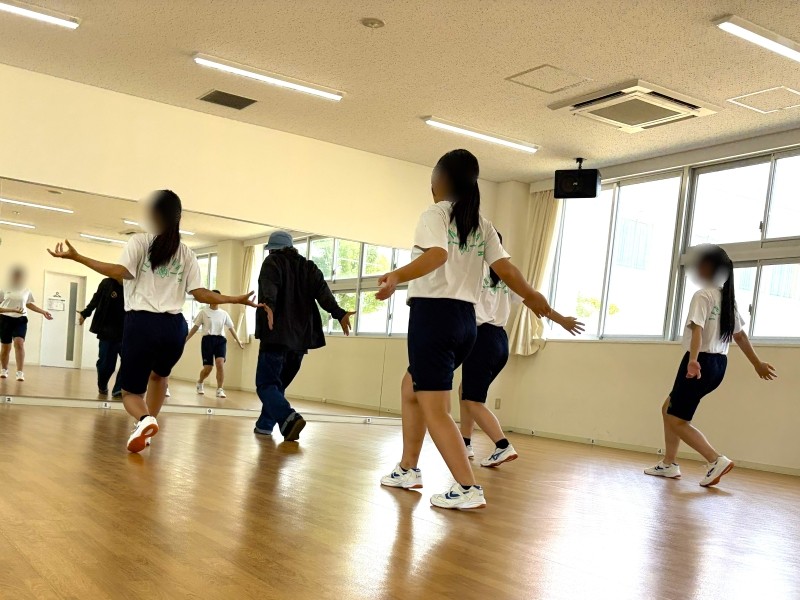 堺リベラル高校　ダンス体験