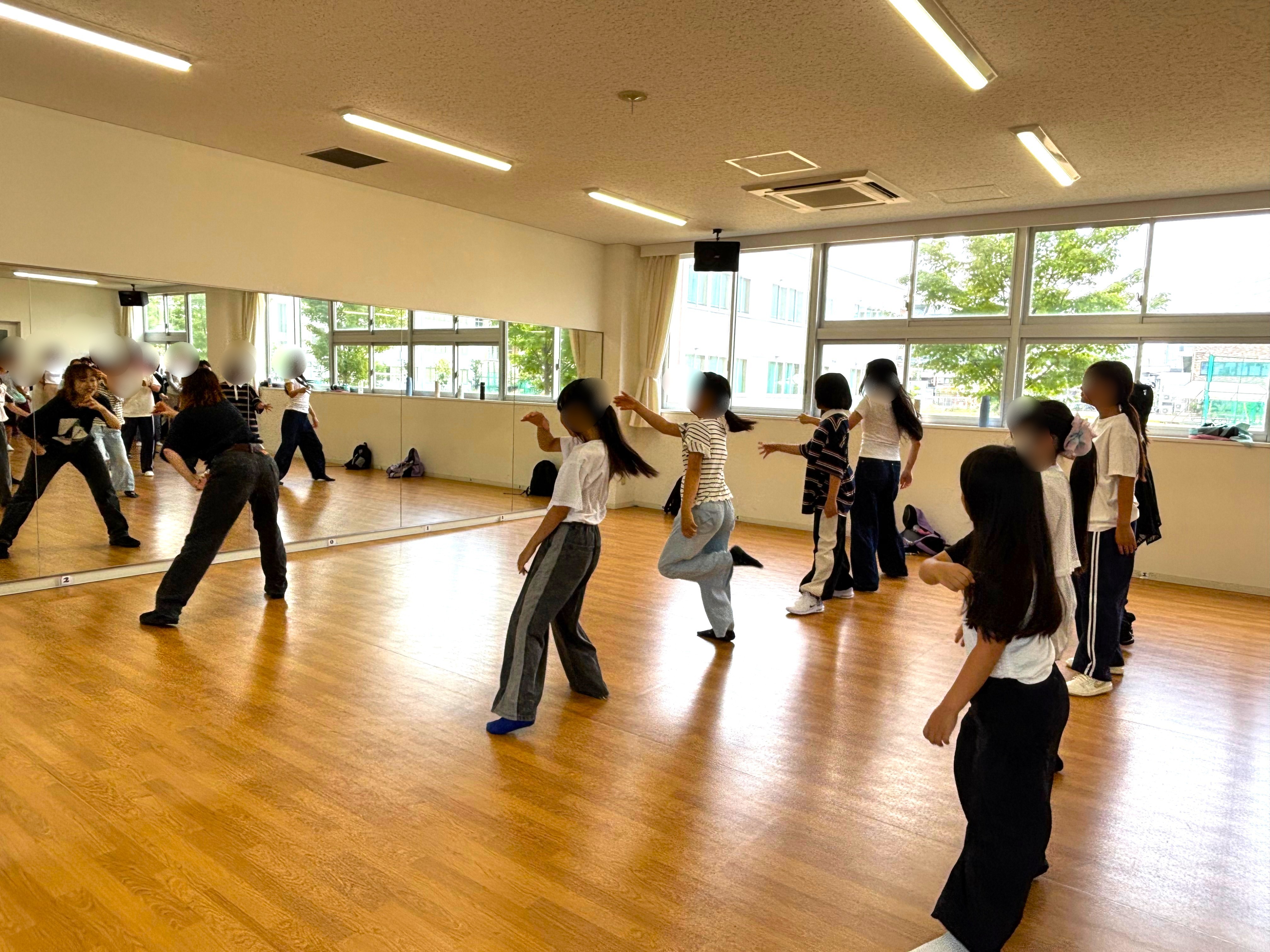 堺リベラル中学校 ダンス体験
