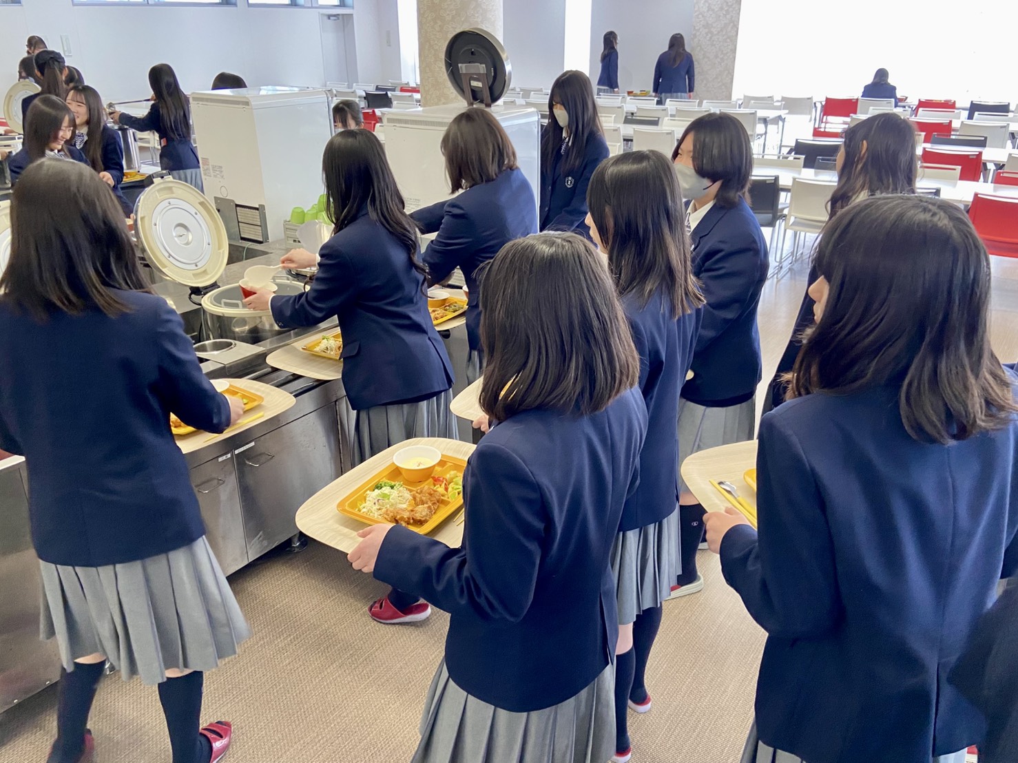 堺リベラル高校　スクールランチ