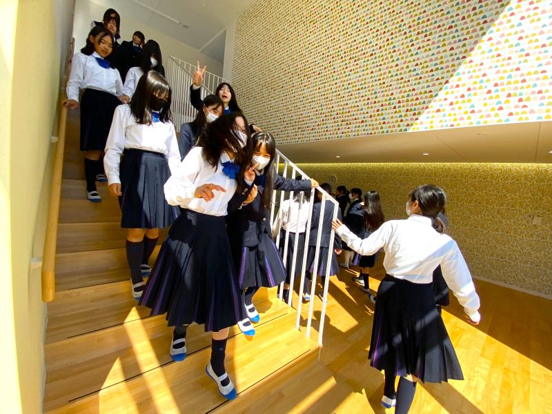 堺リベラル中学校　新校舎内覧会